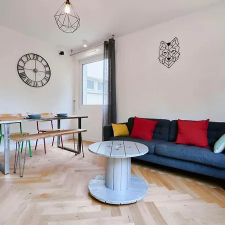 Republique - 2ch Tres Lumineux + Parking ! Apartment