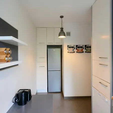 Republique - 2ch Tres Lumineux + Parking ! ليل