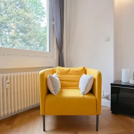Lille Republique 1 Ch Tres Lumineux Avec Parking Apartamento *
